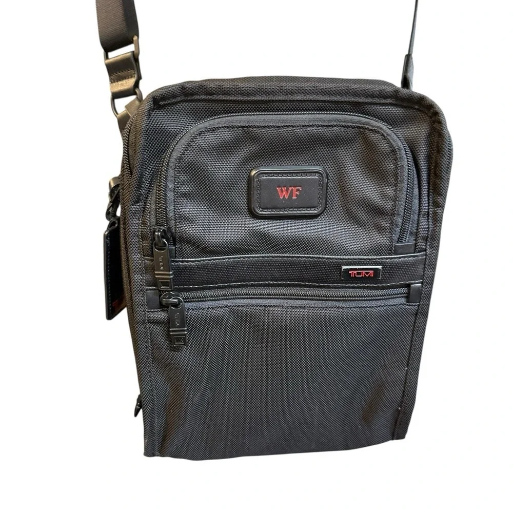 Tumi Alpha 3 Pocket Bag Small Black Ballistic Nylon‎ Crossbody 117345-1041